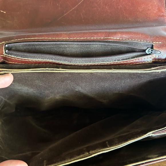 Vintage Leather Adjustable Over The Shoulder Brown Fall Preppy Purse - Picture 8 of 11